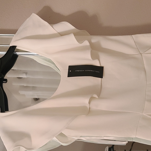 French Connection SMR white romper with pockets, size 4 - Picture 4 of 7